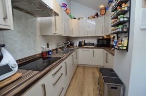 Kitchen- click for photo gallery